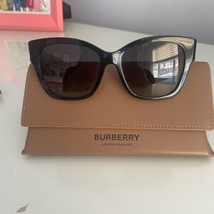 Polarized Burberry Black Sunglasses